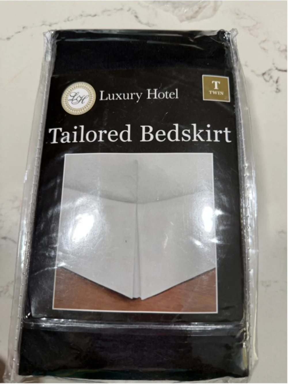 NEW Luxury Hotel Tailored Bed Skirt Box Pleats 14” Drop, Twin, Black